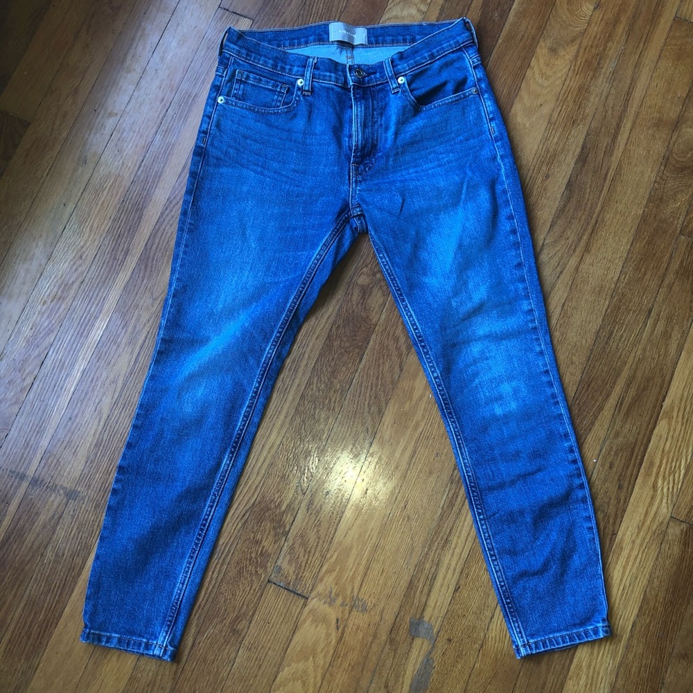 Everlane high rise ankle length denim. Size 28